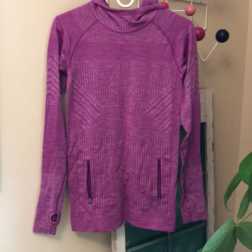 Fuschia Lululemon hooded pullover - Picture 1 of 6